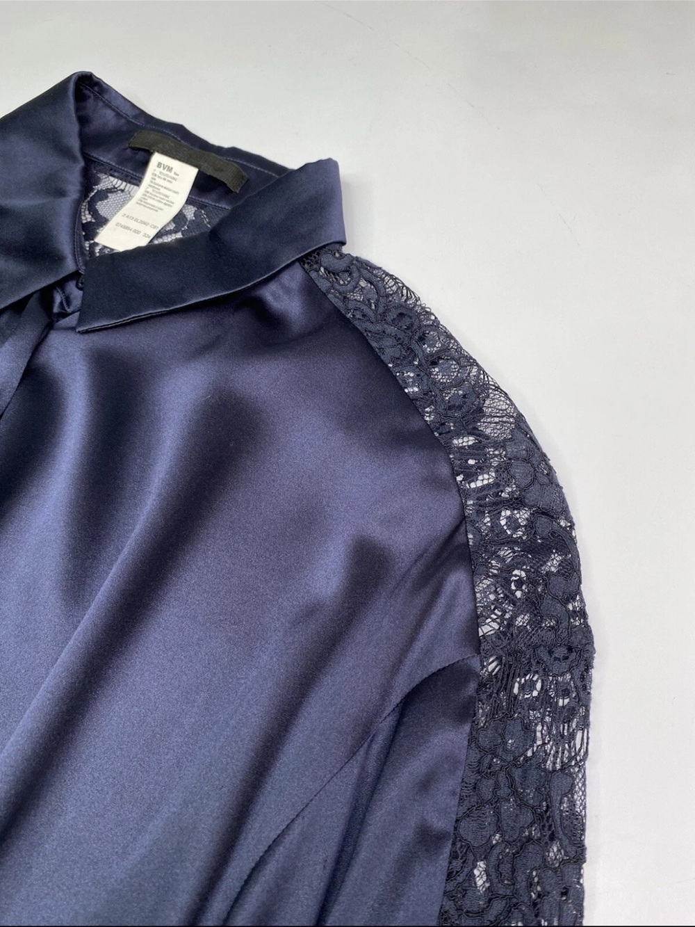 ✨GORGEOUS VINTAGE LES
COPAINS SILK & LACE Navy Blue BLOUSE SZ 48= US 12/XL